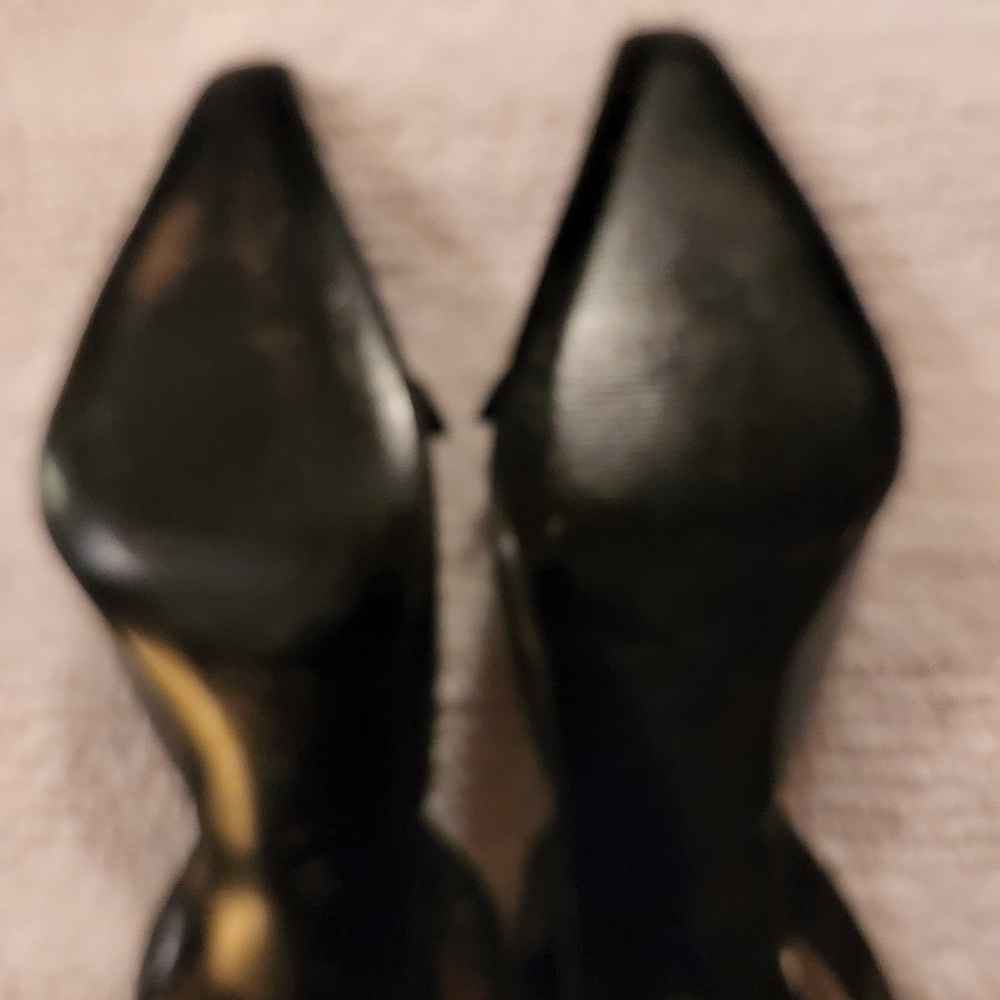 Shoes - Picture 3 of 4